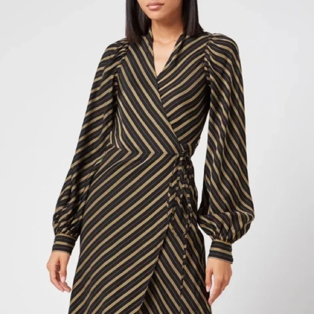GANNI Striped Long Sleeve Wrap Maxi Dress Size EU 36/S/US 4 Black Gold - Picture 4 of 16